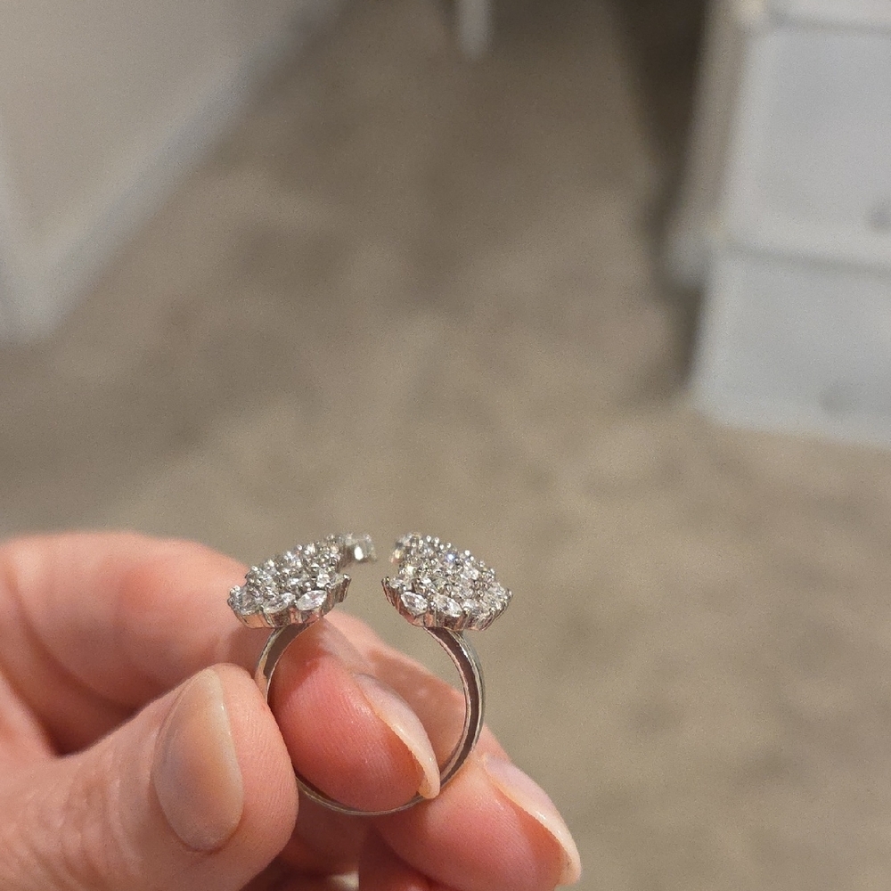 Statement Ring - Picture 3 of 4